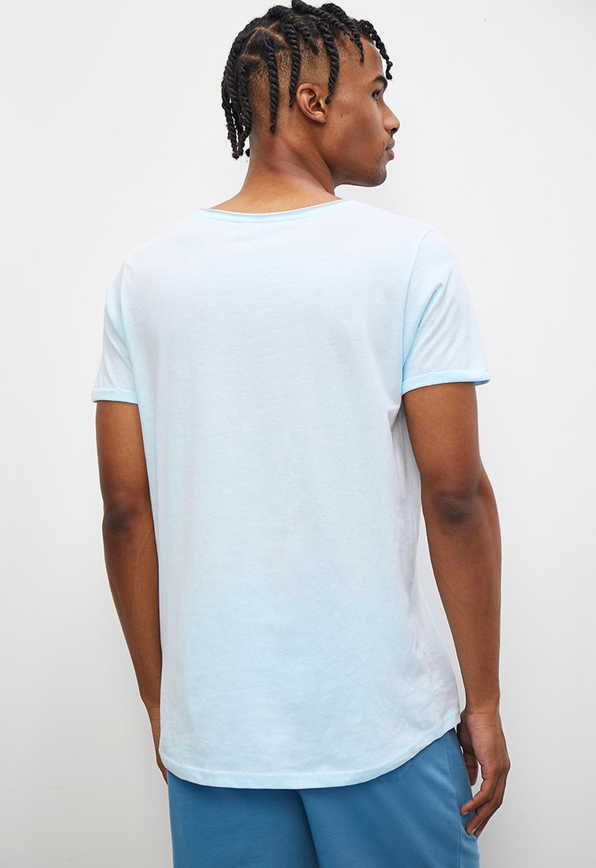 STYLE REPUBLIC - Slash raw edge curved hem pocket tee - light blue