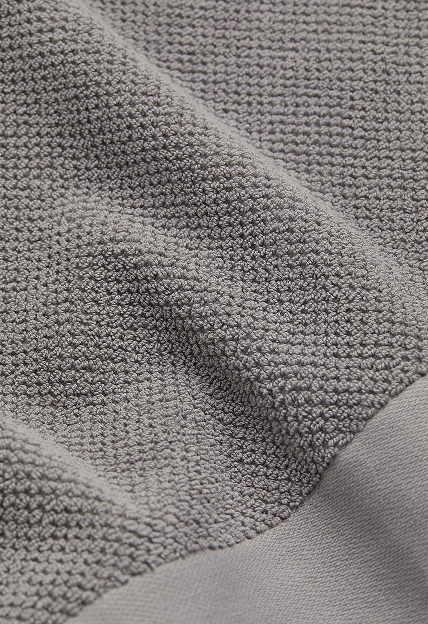 H&M - Cotton terry bath towel - grey