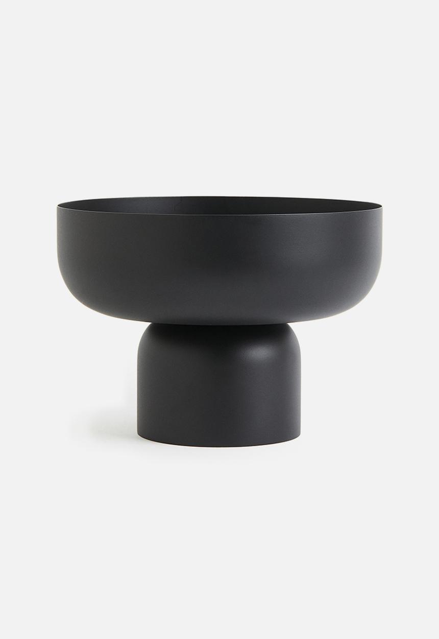 H&M - Large metal pedestal bowl - black