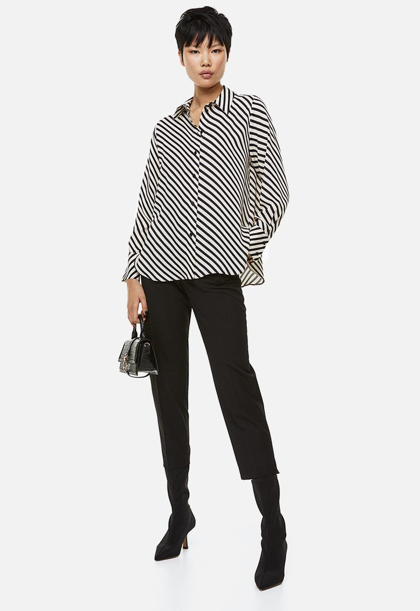 H&M - Pointed-collar shirt - black,white