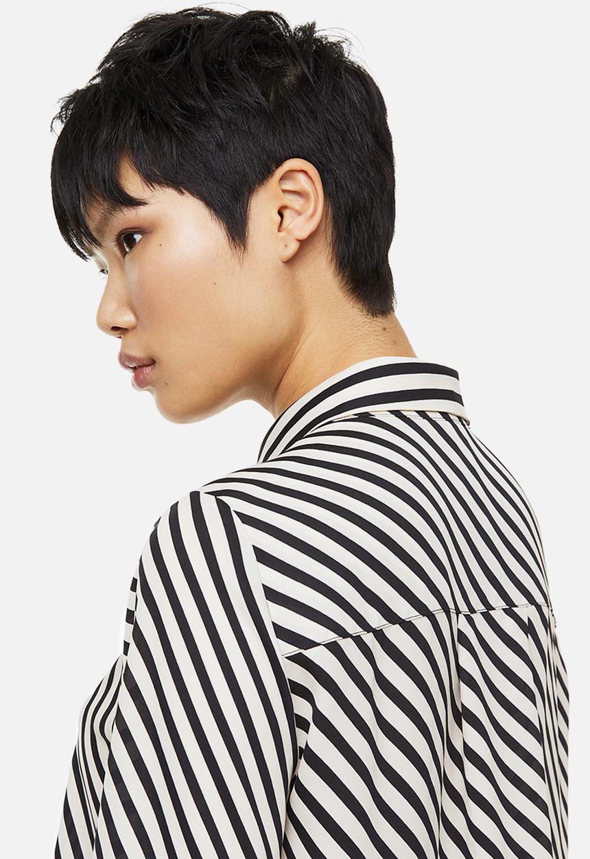 H&M - Pointed-collar shirt - black,white