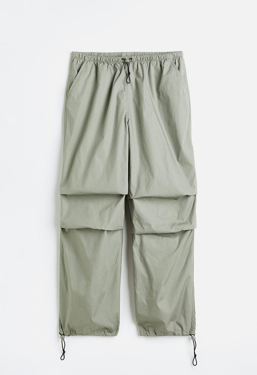 H&M - Parachute trousers - light khaki green 