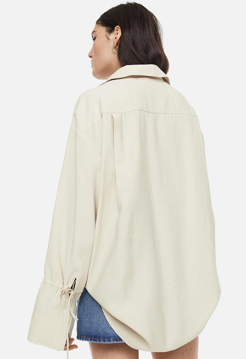 H&M - Oversized tie-detail shirt - light beige 