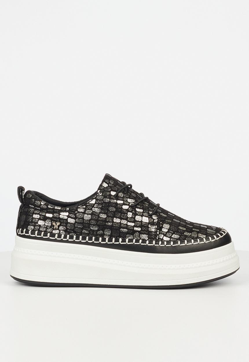 Butterfly Feet - Senhora 9 brogue - black