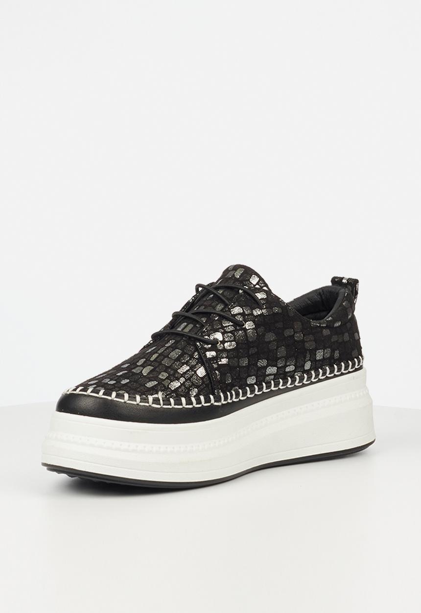 Butterfly Feet - Senhora 9 brogue - black