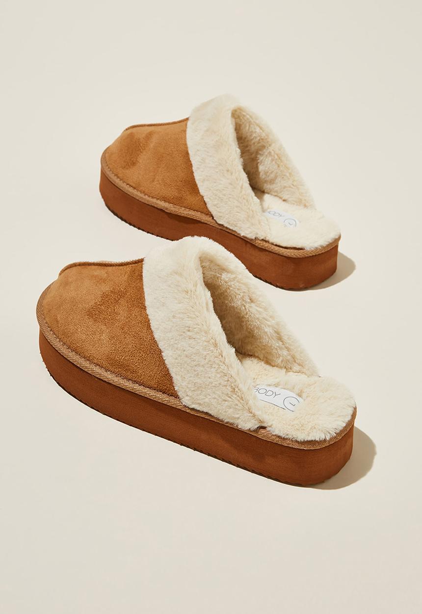 Cotton On - Body platform scuff - maple syrup