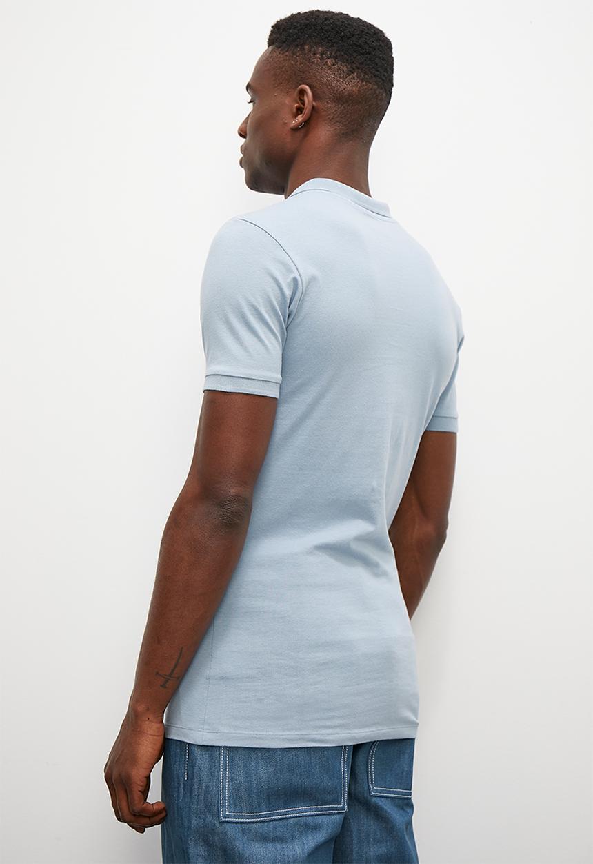 Superbalist - Rico plain muscle fit golfer - Dusty Blue