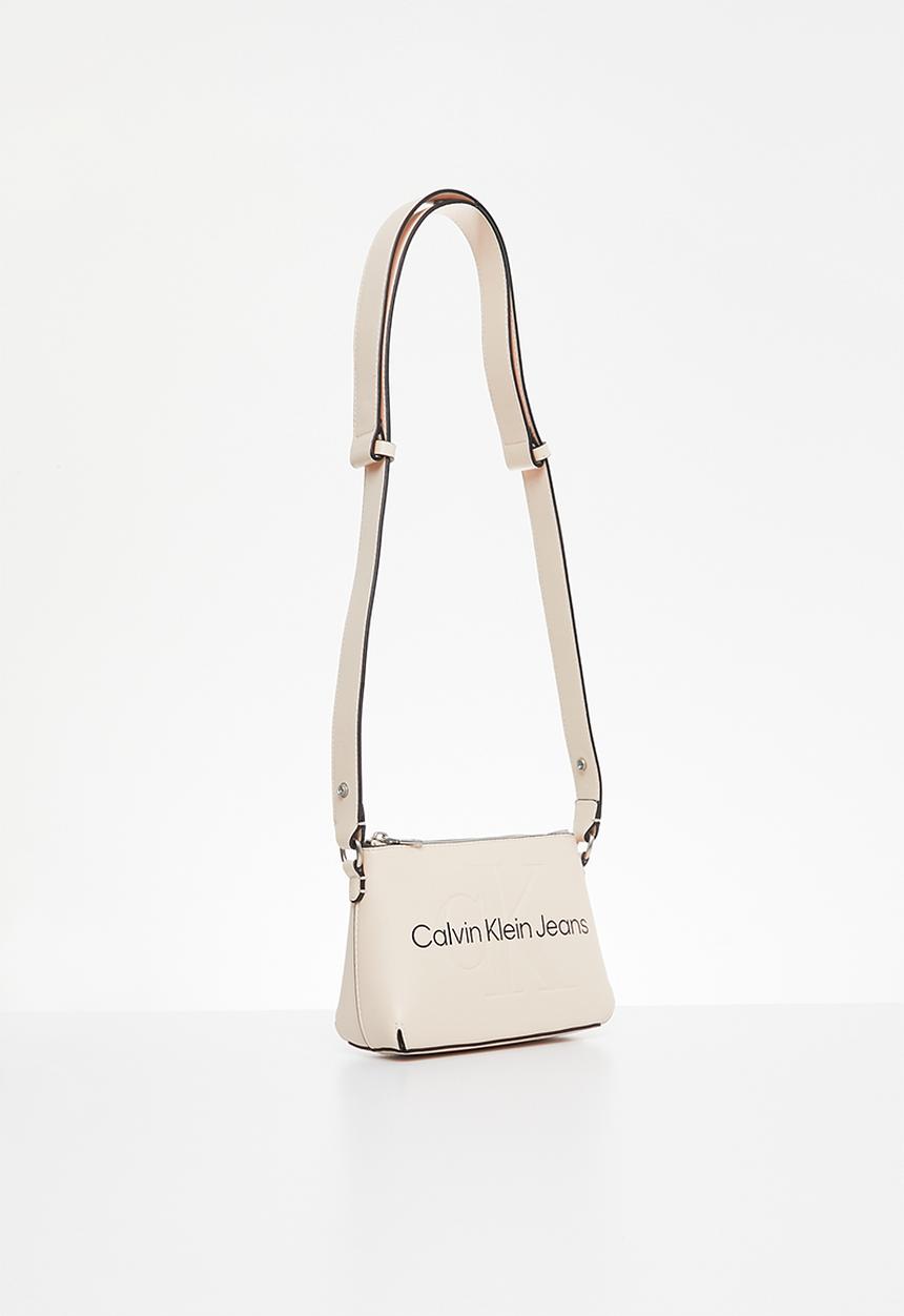 Calvin Klein - Sculpted camera pouch21 mono - ballet