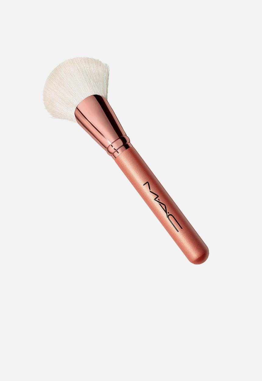 MAC - 143S Bronzer Fan Brush