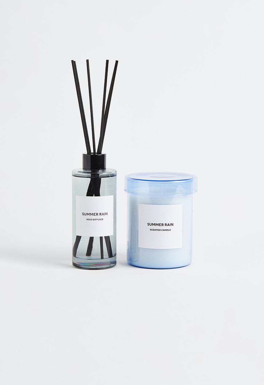 H&M - Scented candle in glass holder -  light blue/summer rain
