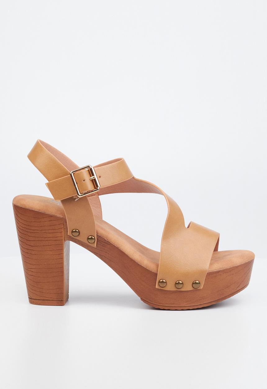 Butterfly Feet - Kayla 1 block heel - beige