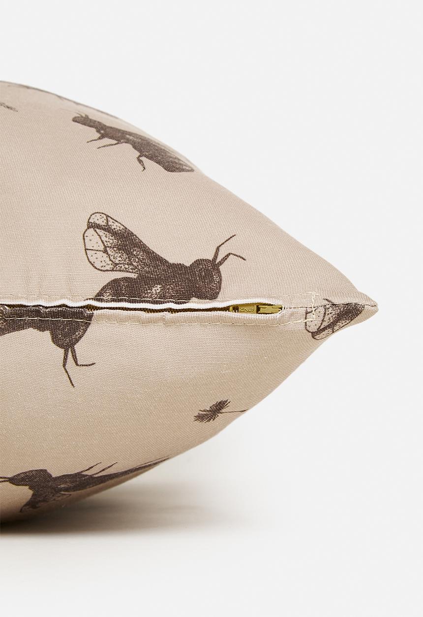 Fabric Bank  - Oh Honey busy bugs cushion cover - beige