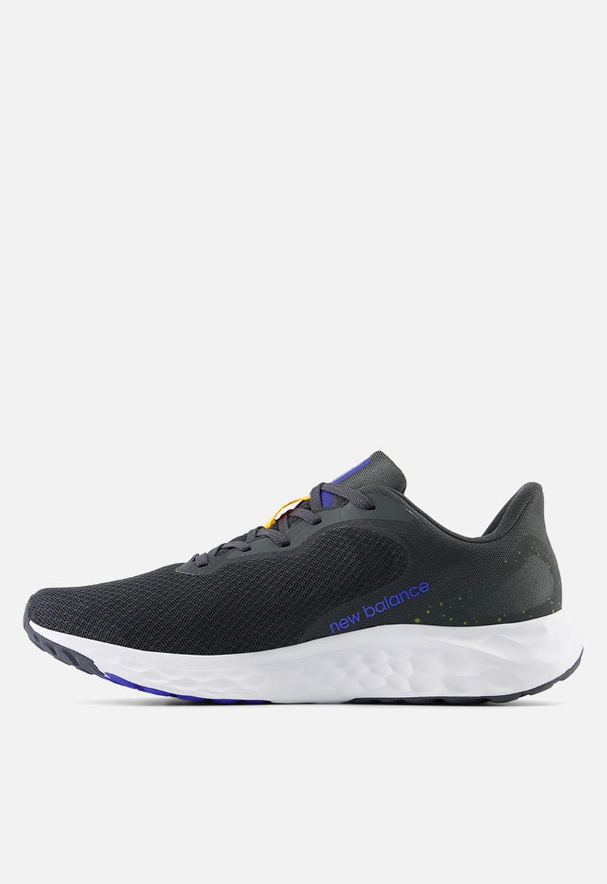 New Balance  - Fresh foam arishi v4