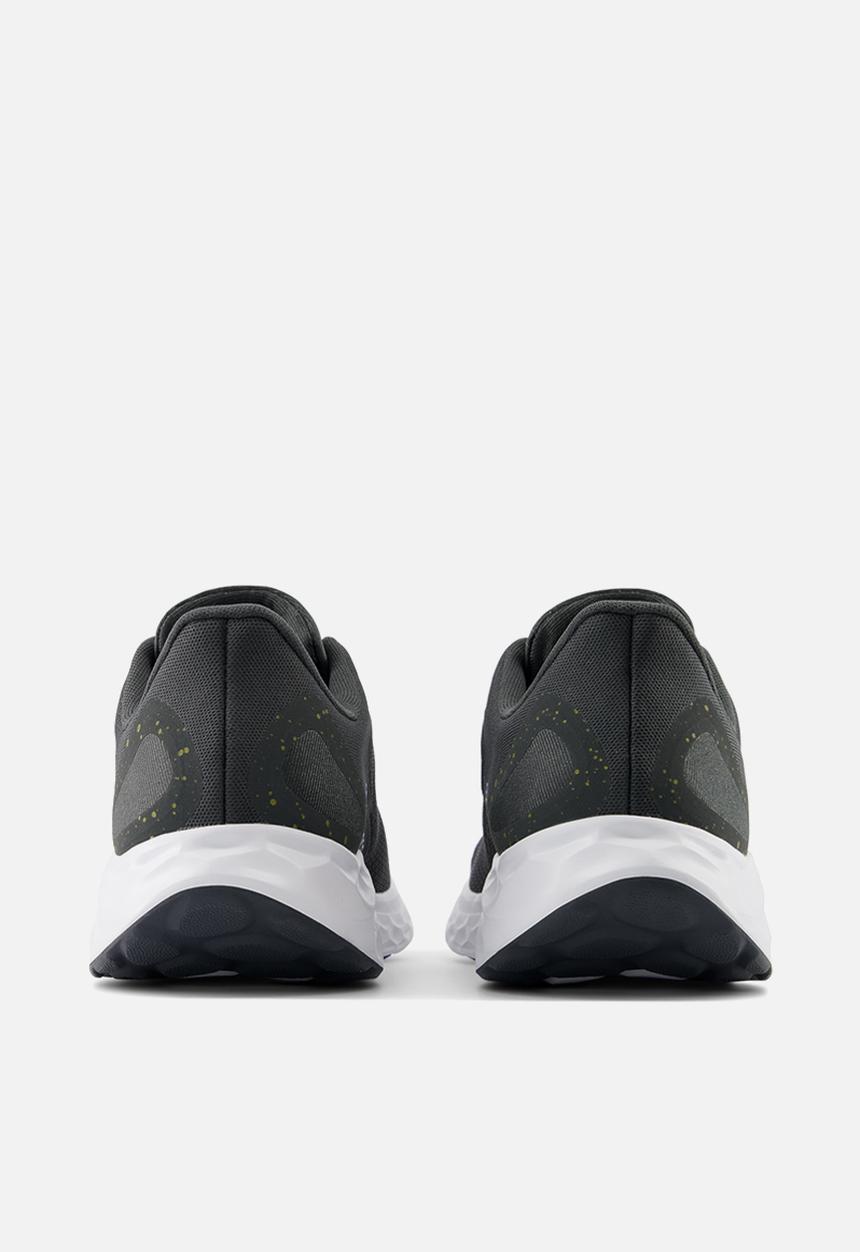 New Balance  - Fresh foam arishi v4