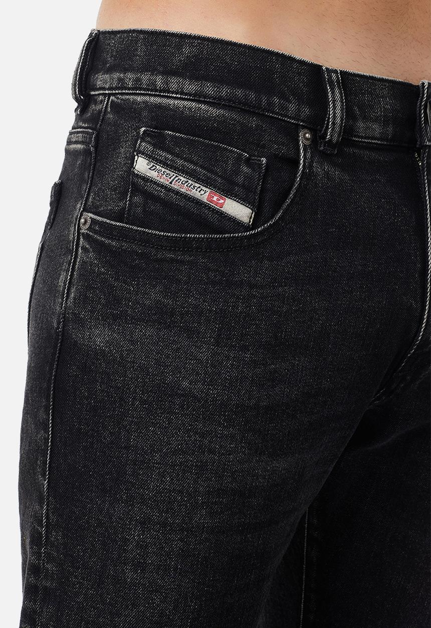 Diesel  - 2019 D-strukt trousers  Slim - black