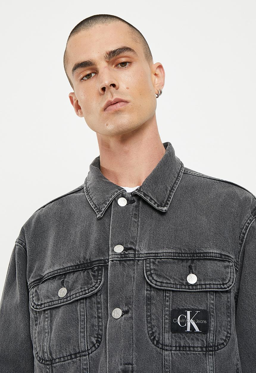 Calvin Klein - Regular 90s denim jacket - denim black