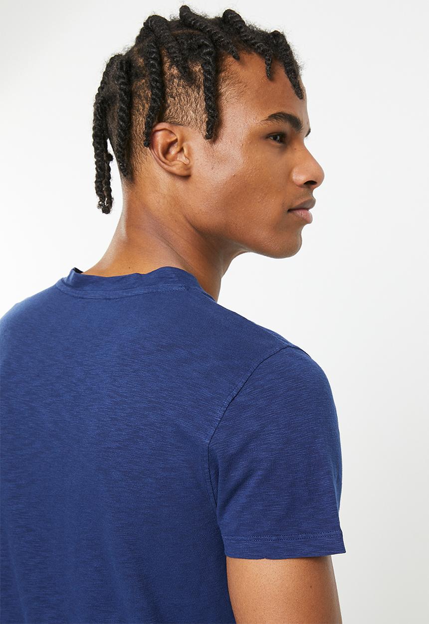 Superdry. - Pocket v neck - pilot mid blue