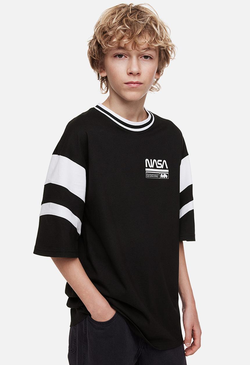 H&M - Oversized printed t-shirt - black / nasa 