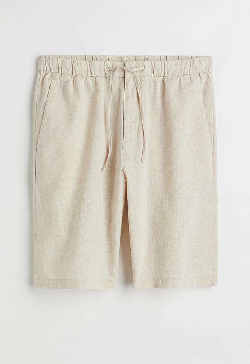 H&M - Regular fit shorts - light beige 