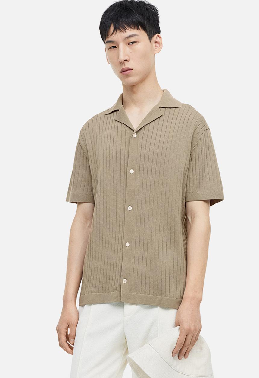 H&M - Regular fit rib-knit resort shirt - light khaki green