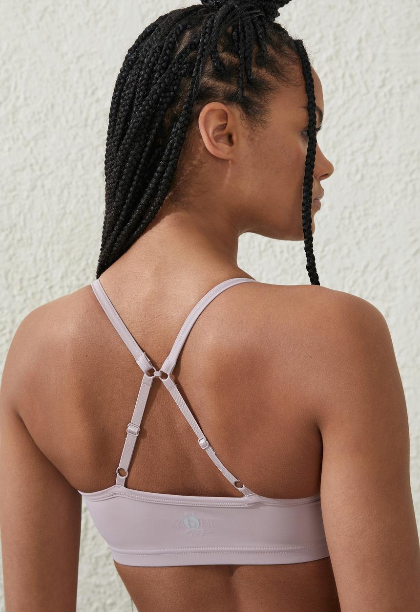 Cotton On - Recycled workout crop - pearl mushroom
