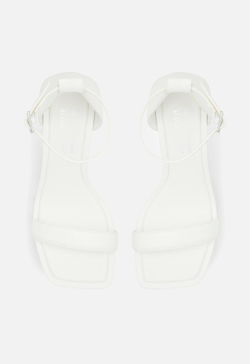 Call It Spring - Luisa blockheel sandal - white
