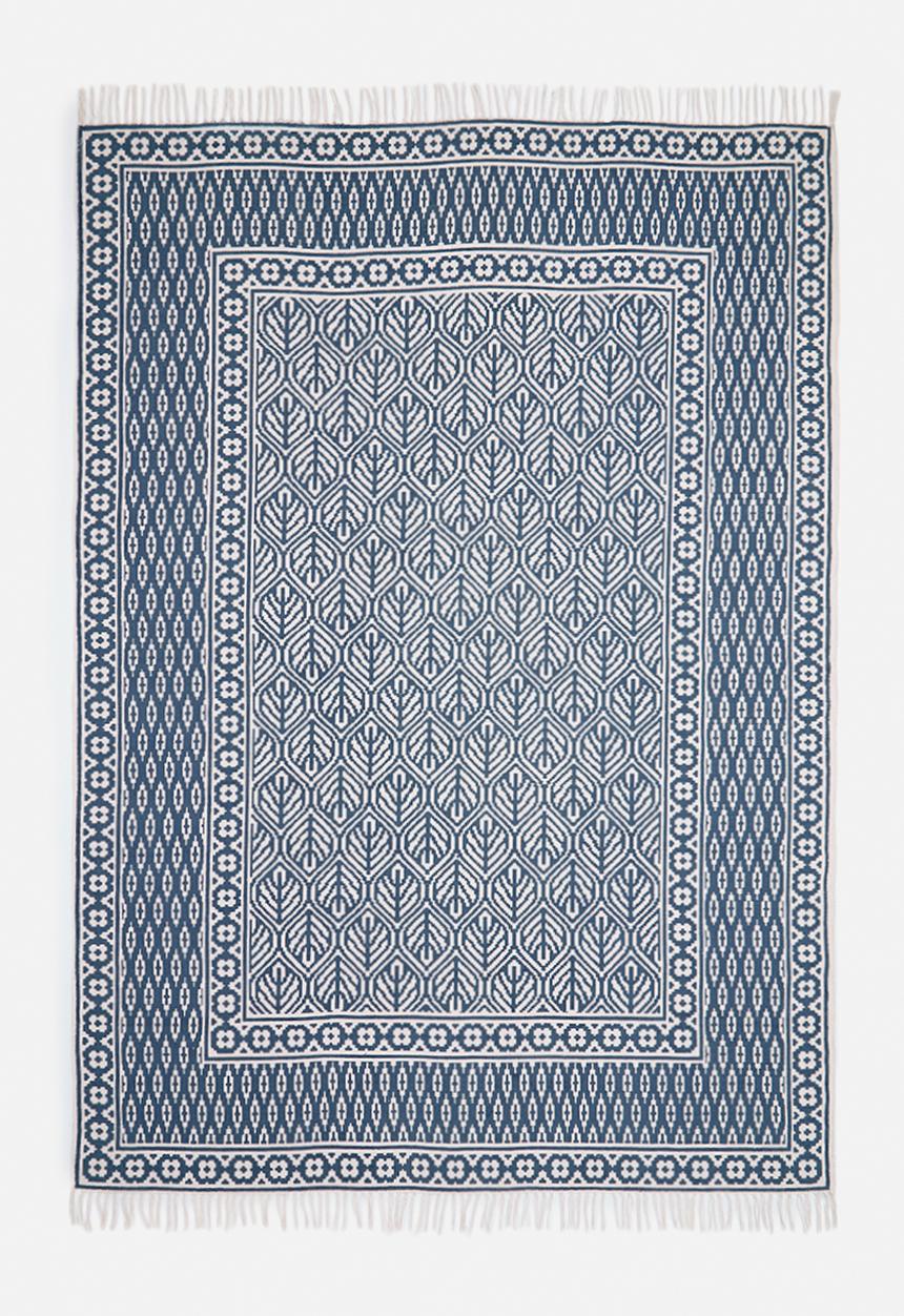 Sixth Floor - Geo leaf printed rug - blue