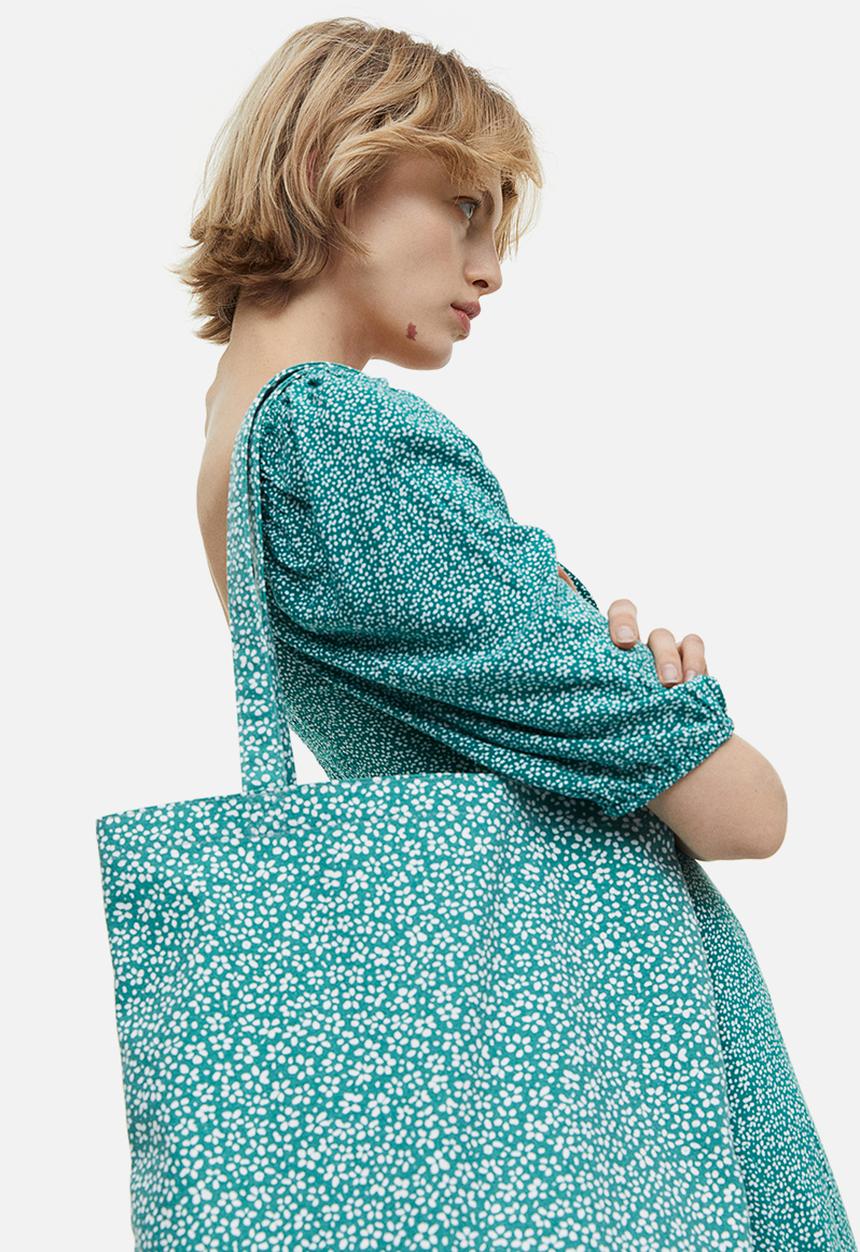 H&M - Printed canvas shopper - green/floral 