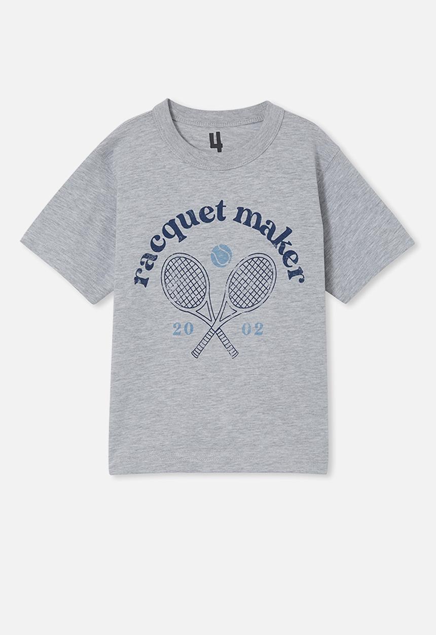 Cotton On - Jonny short sleeve print tee - fog grey marle/racquet maker