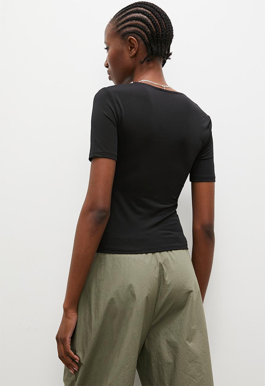 Superbalist - Square neck tee - black