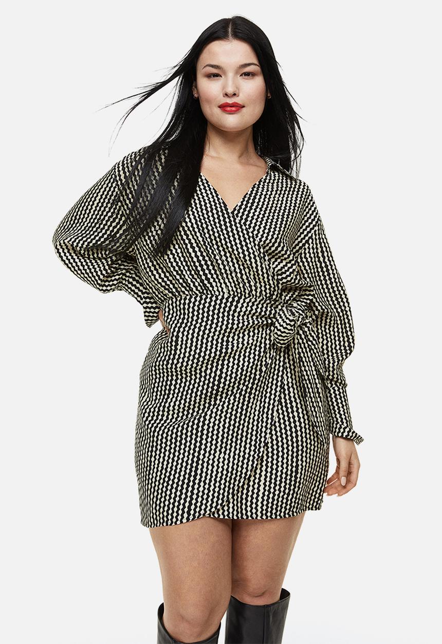 H&M - Wrap dress - black/patterned 