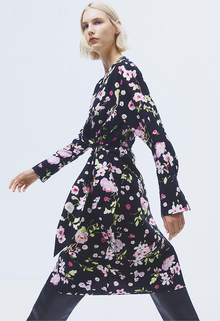 H&M - Tie-detail wrap dress - black/floral 