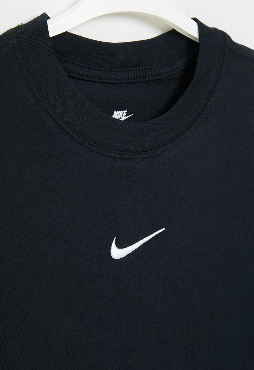 Nike - G nsw tee essntl short sleeve boxy - black & white