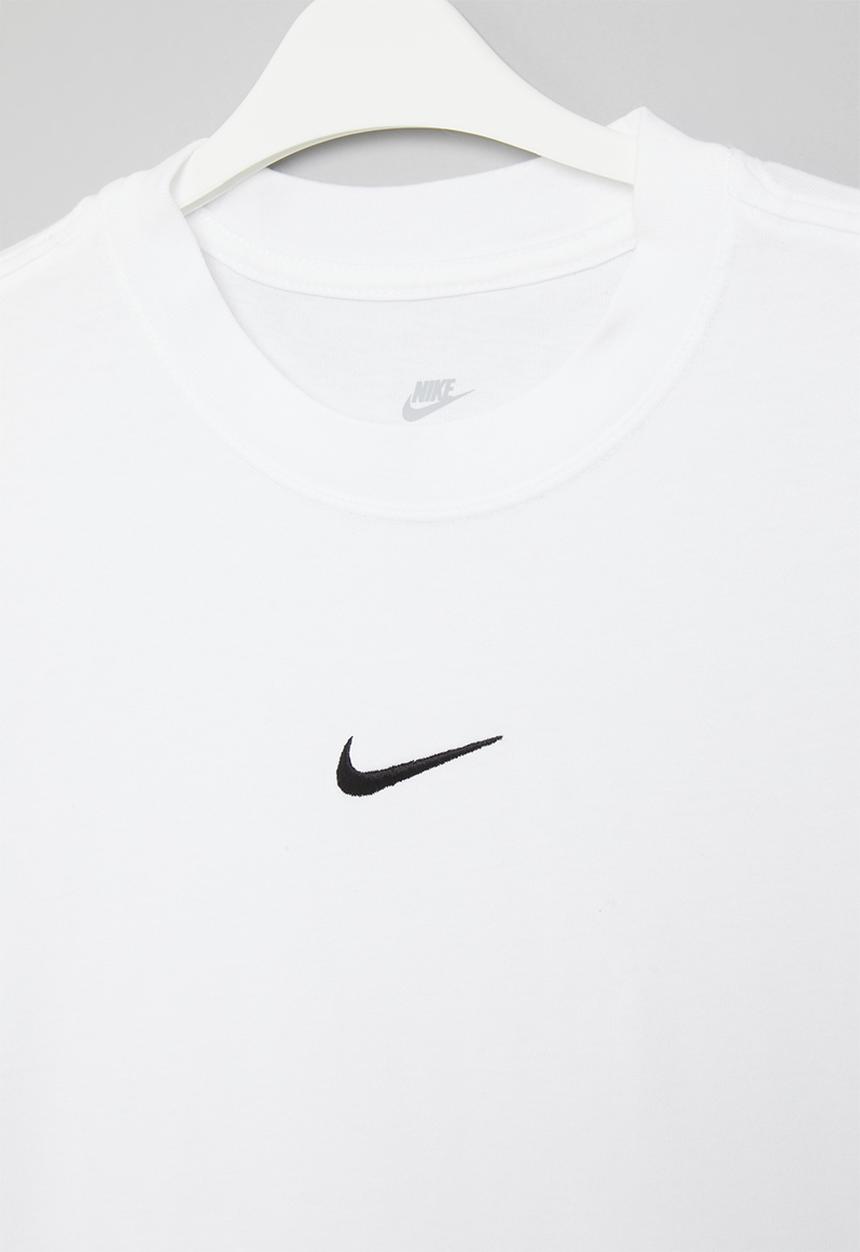 Nike - G nsw tee essntl short sleeve boxy - white & black