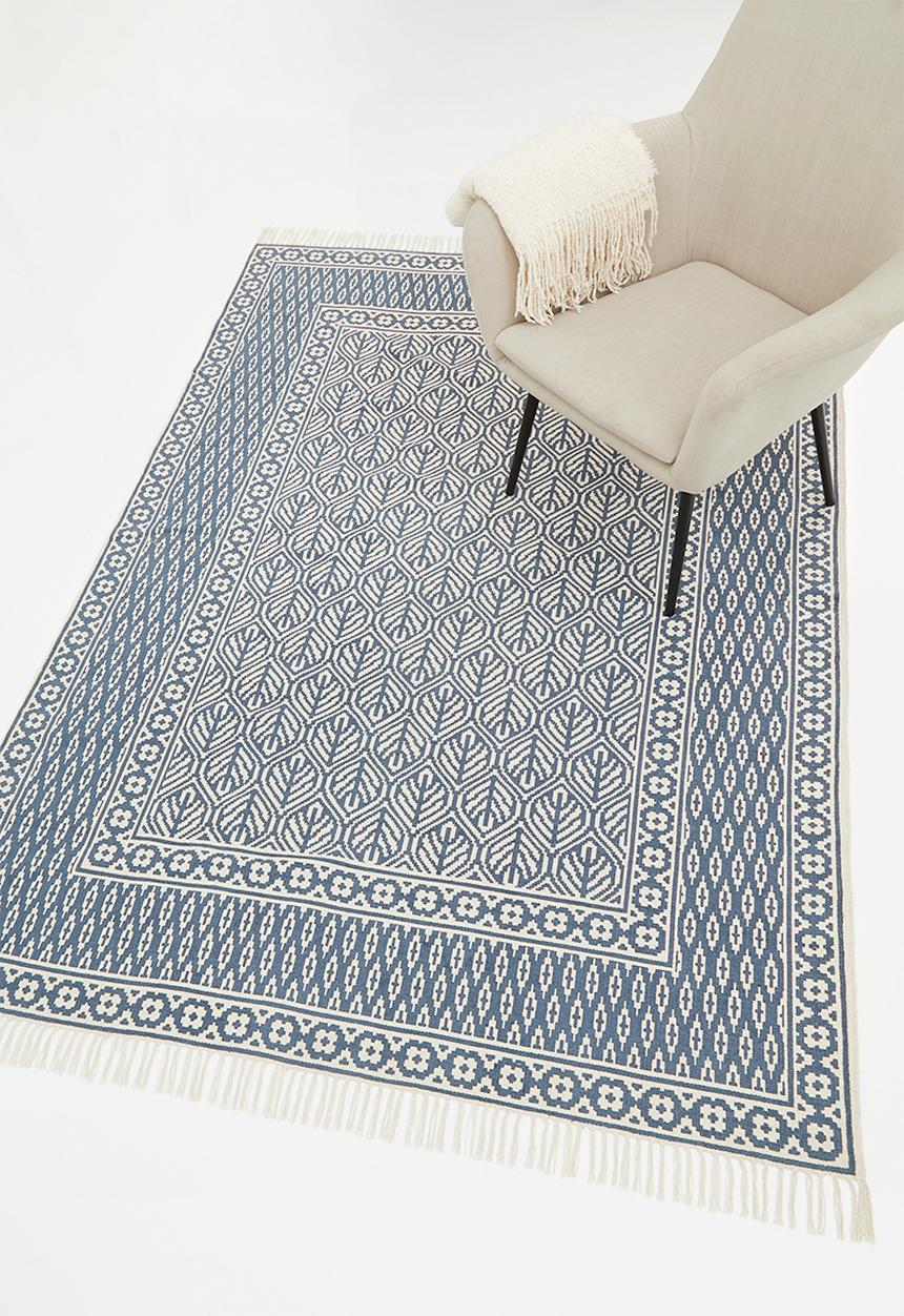 Sixth Floor - Geo leaf printed rug - blue