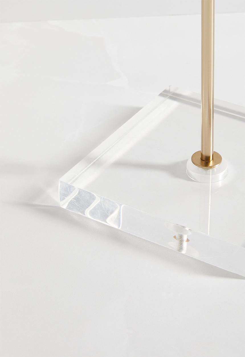 Sixth Floor - Agate object - white & gold