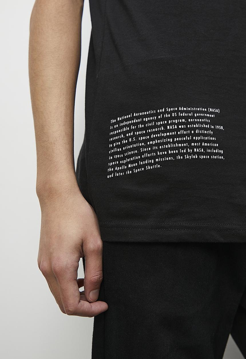 Superbalist - Nasa logo graphic crew neck tee - black