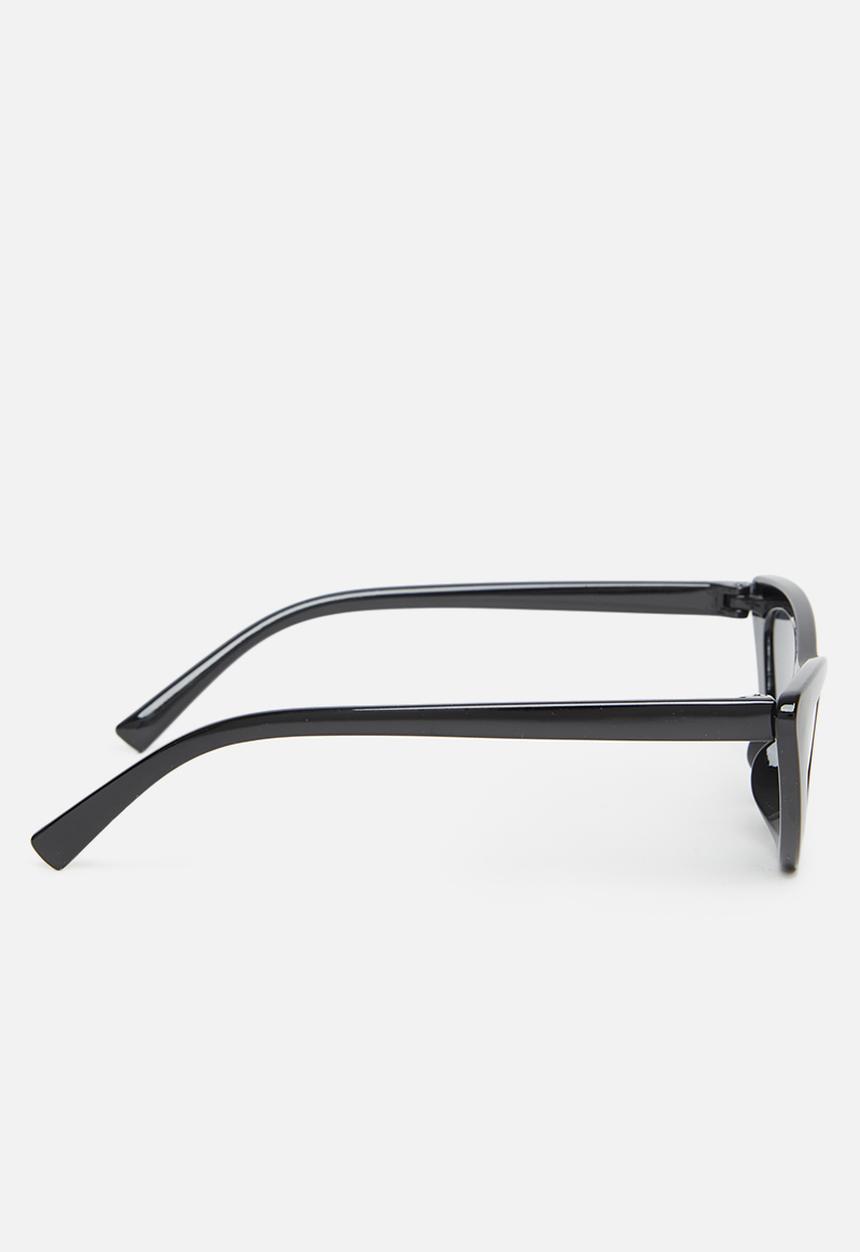 Pop Candy - Girls cat eye shaped sunglasses - black