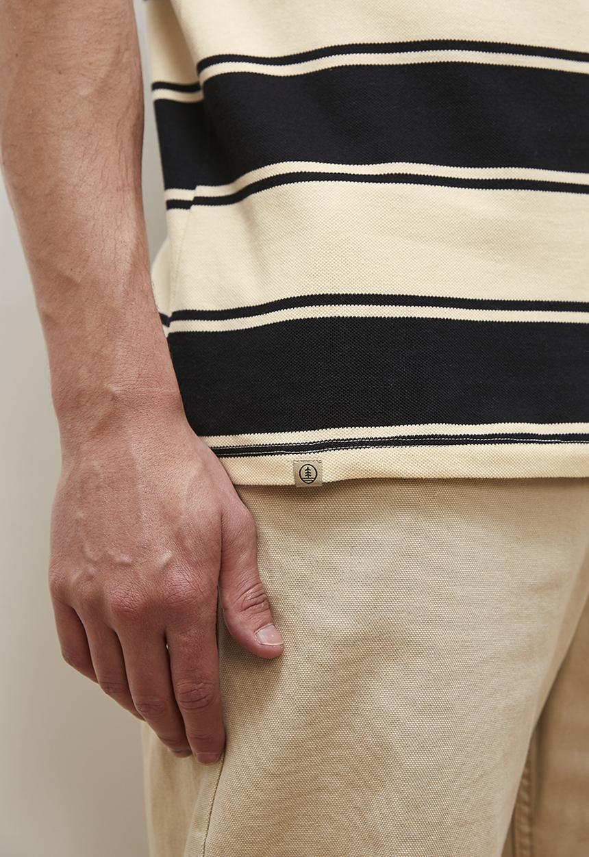 Lark & Crosse - Londi regular fit striped golfer - ecru & black