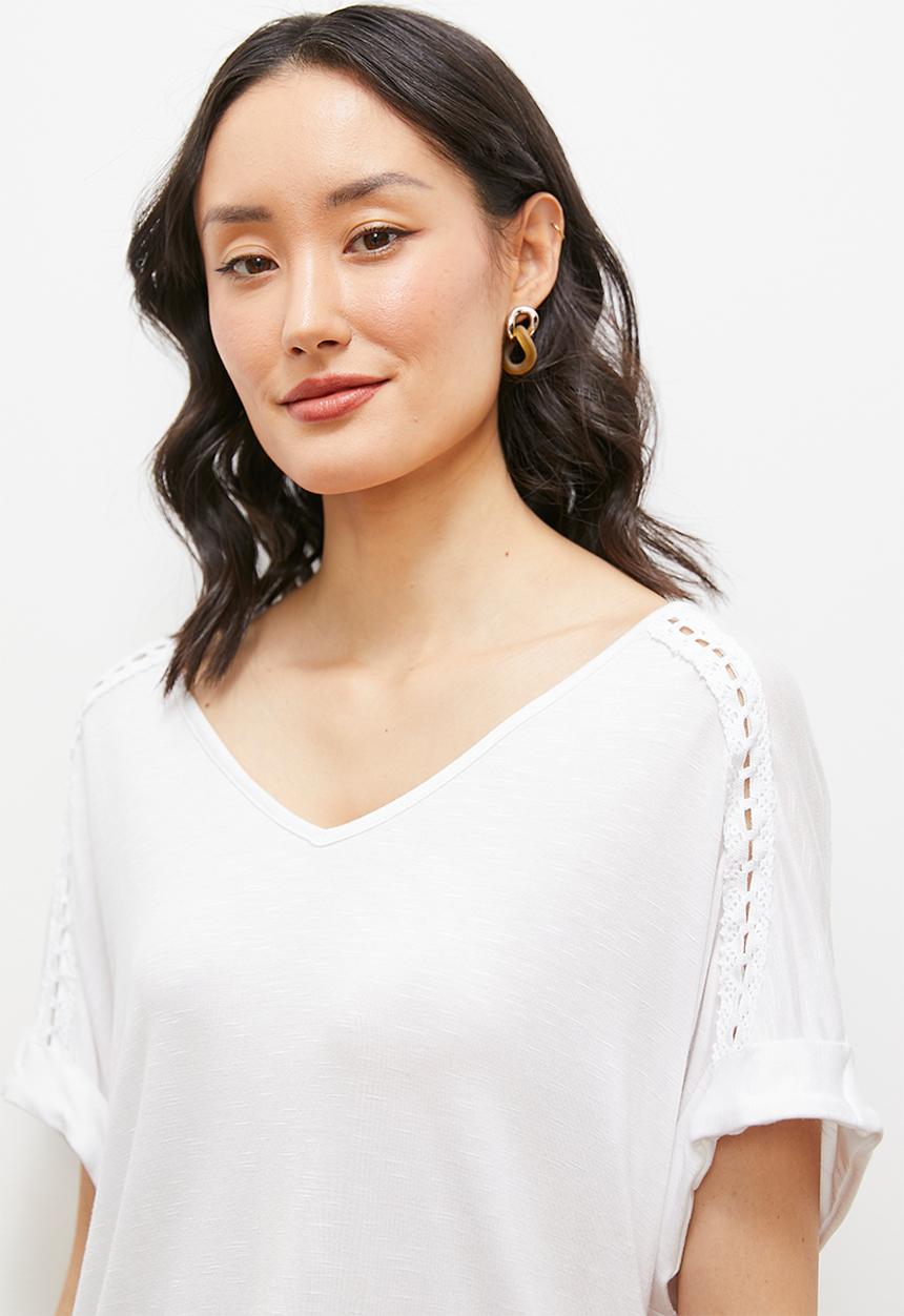 edit - V-neck ladder lace top - white 