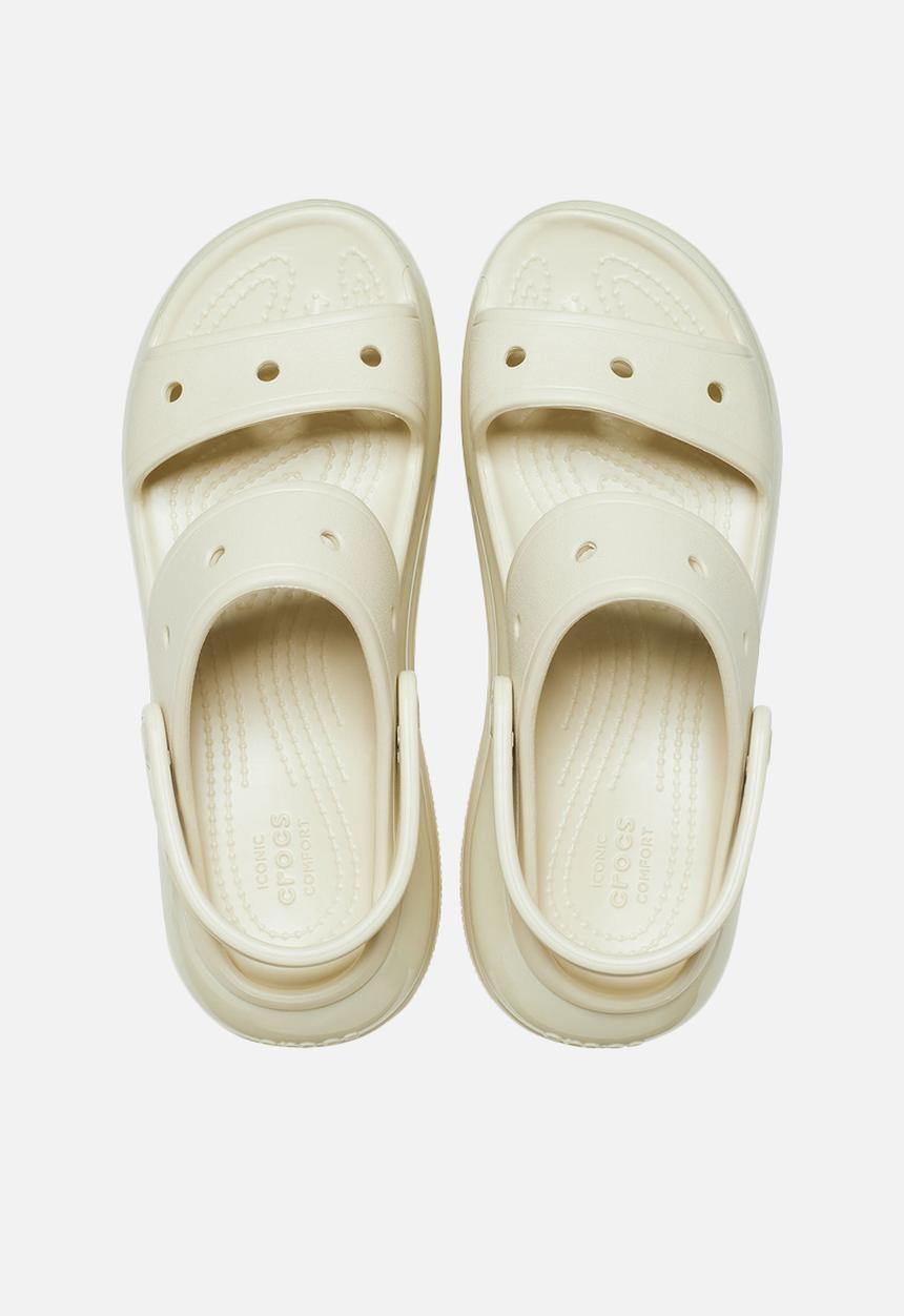 Crocs - Classic mega crush sandal - bone