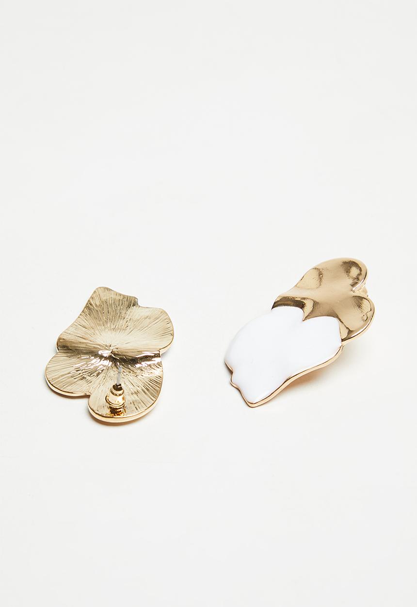 Superbalist - Claire earrings - cream & gold
