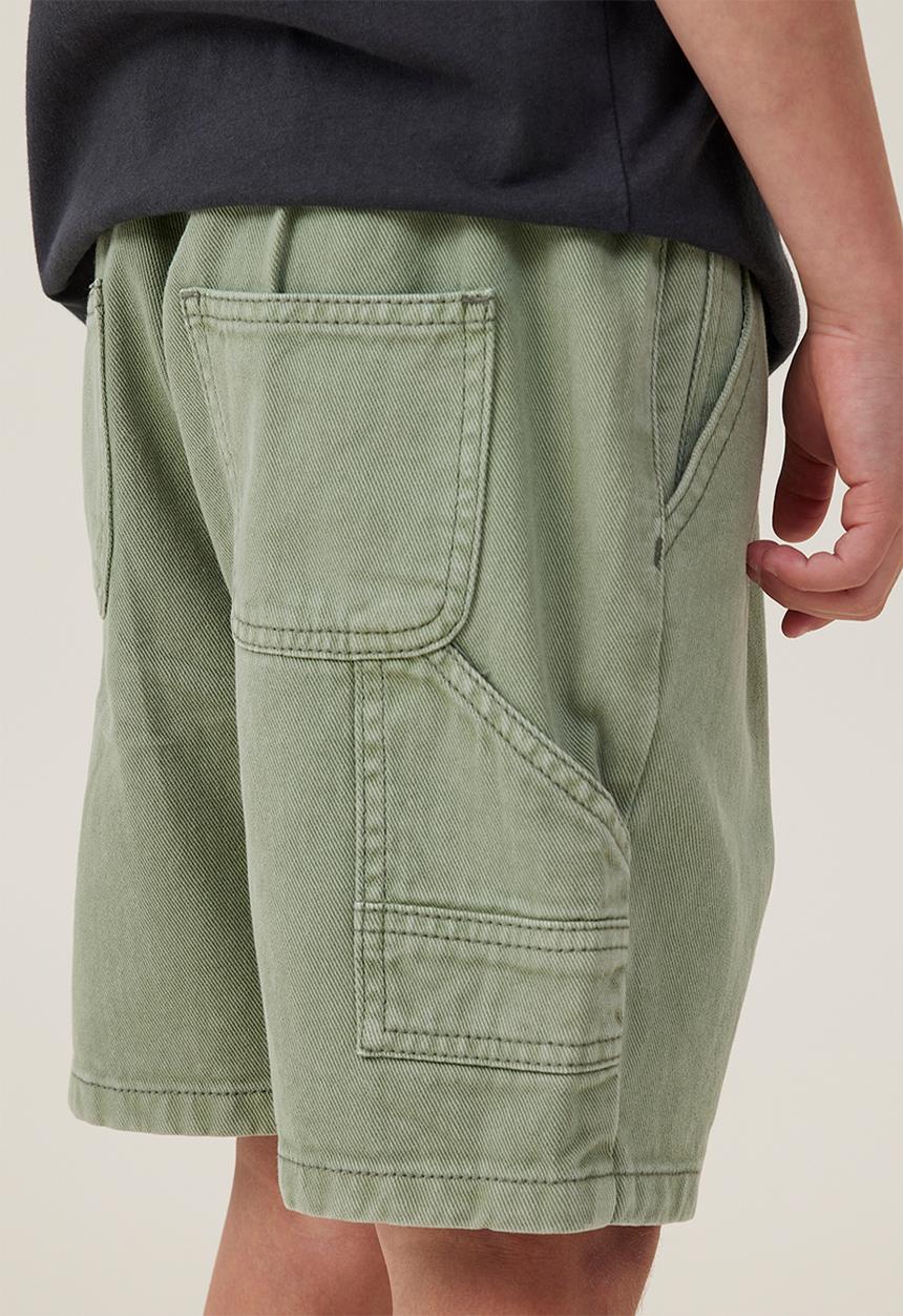 Cotton On - Balloon fit worker short - deep sage wash