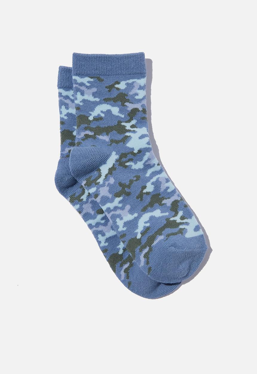 Cotton On - Single pack crew socks - dusty blue/camo
