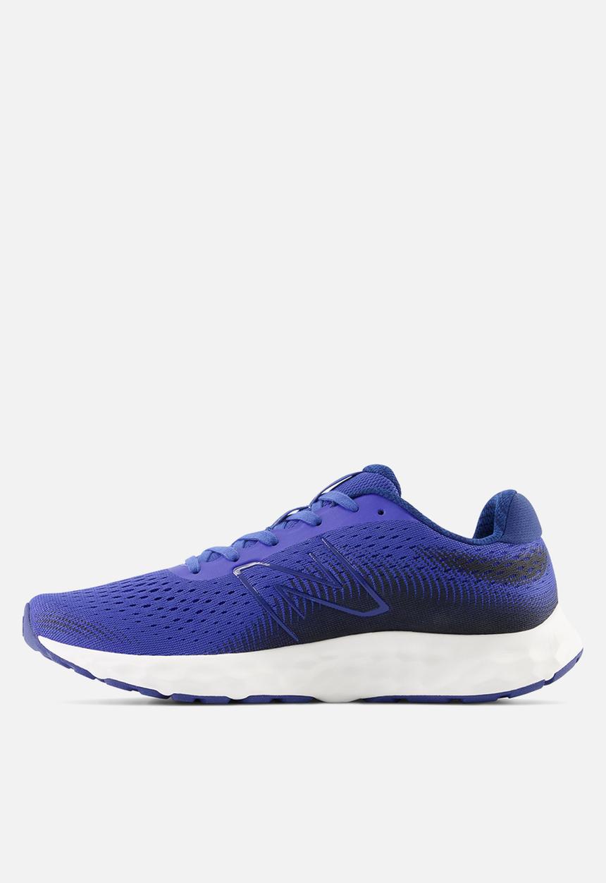 New Balance  - 520 V8