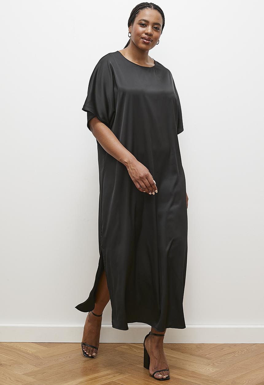 edit - Grown on sleeve satin maxi - black
