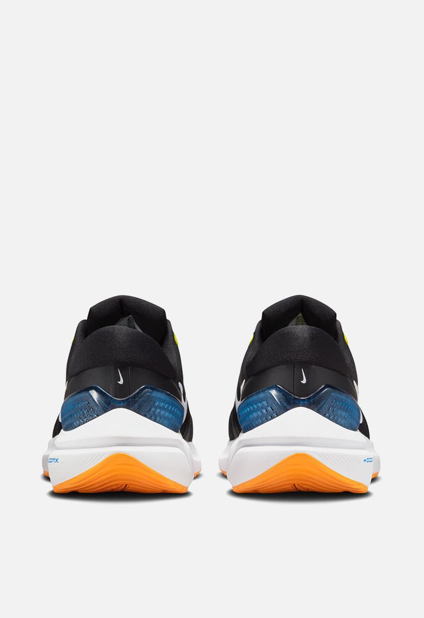 Nike - Nike air zoom vomero 16