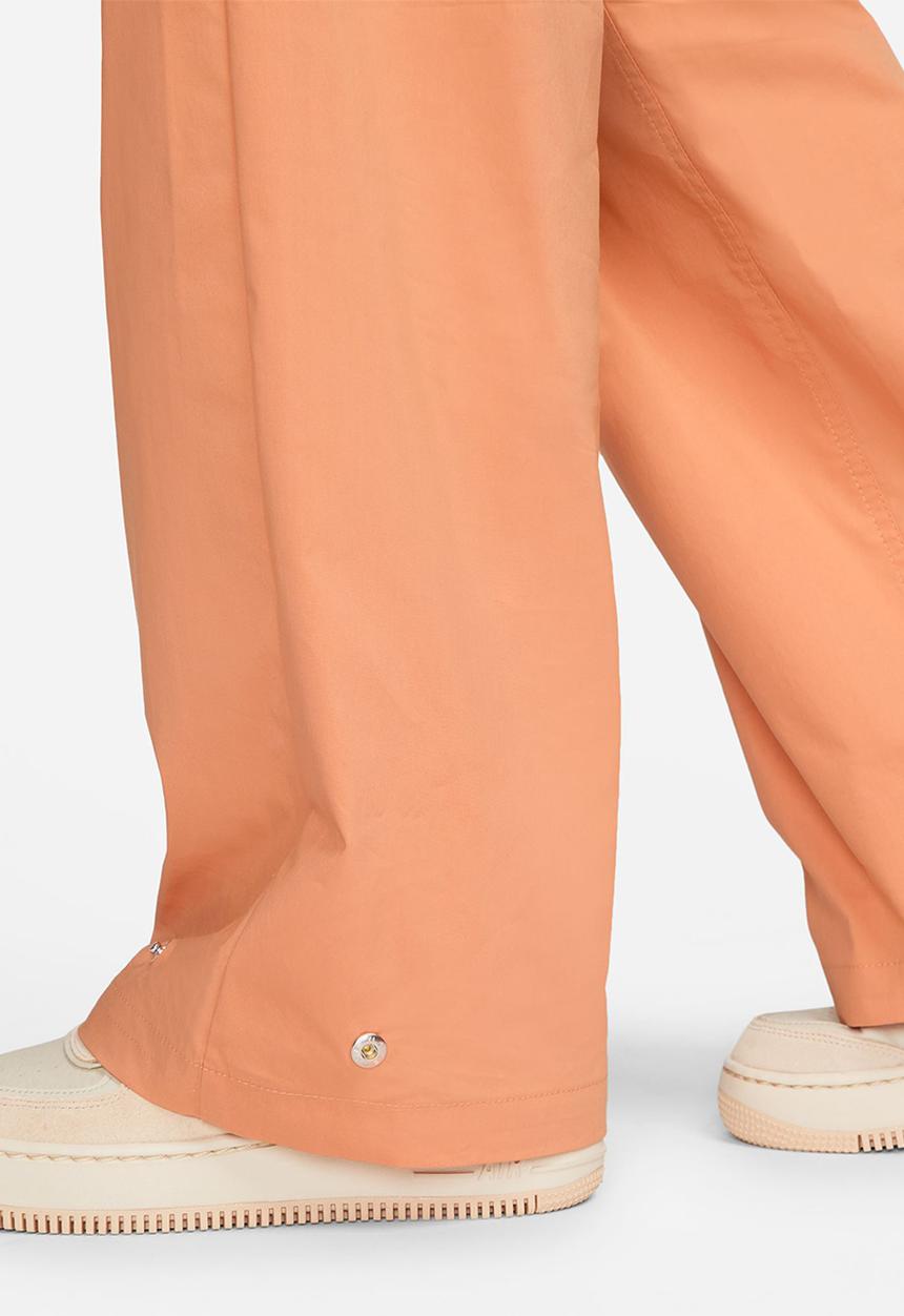 Nike - W nsw cllctn wvn trouser pnt - amber brown/cedar