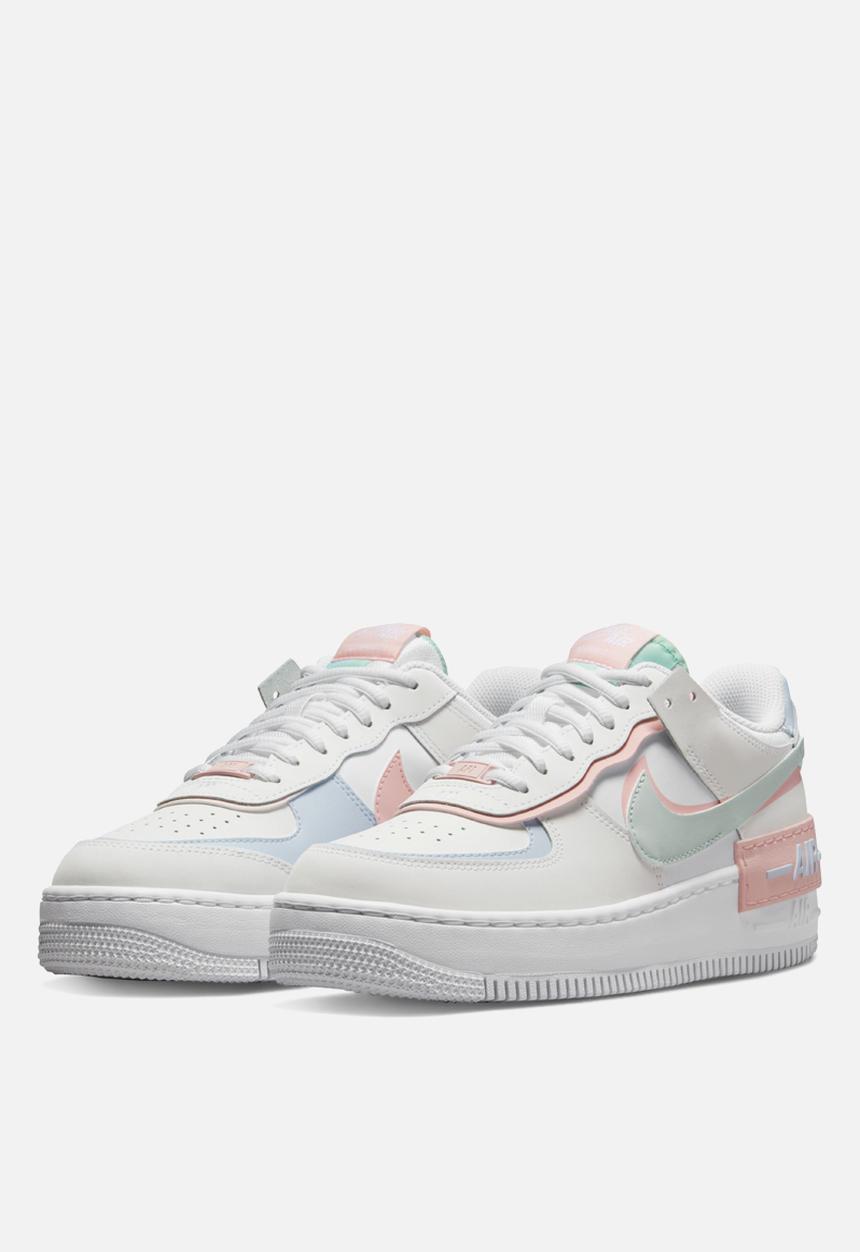 Nike - Air Force 1 shadow