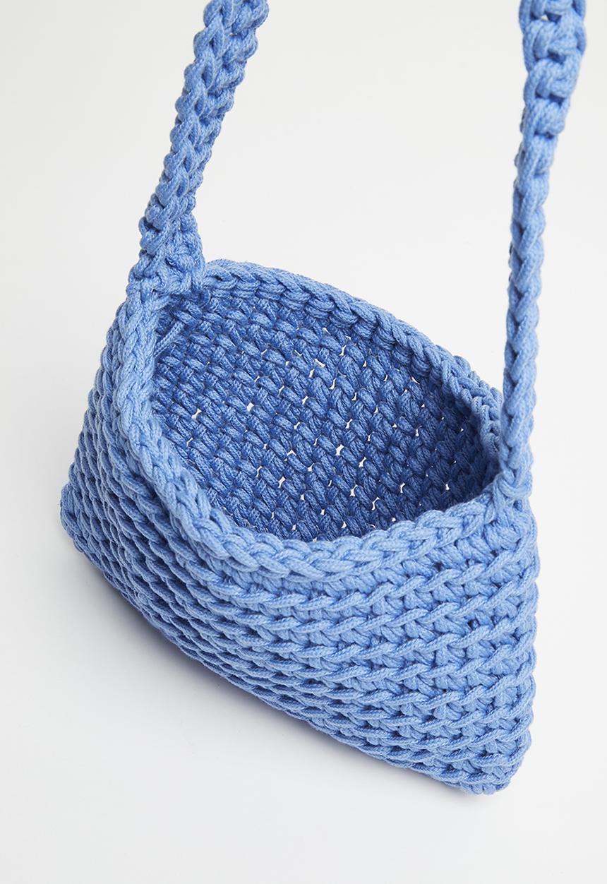 Superbalist - Nellie woven shoulder bag - blue